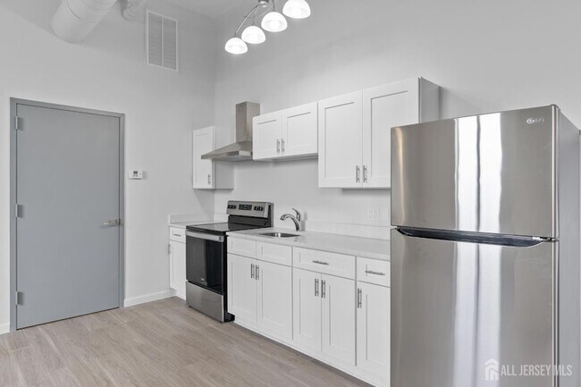 Building Photo - 226 New Brunswick Ave