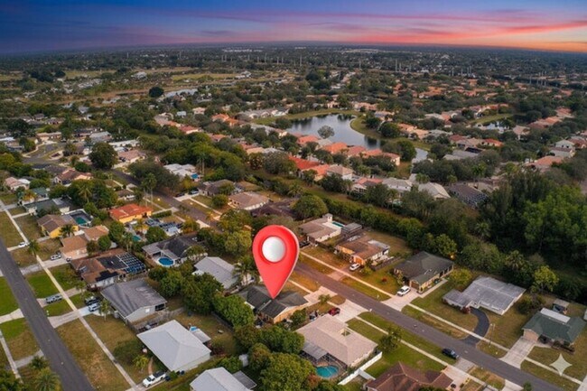 Building Photo - 849 Camellia Dr