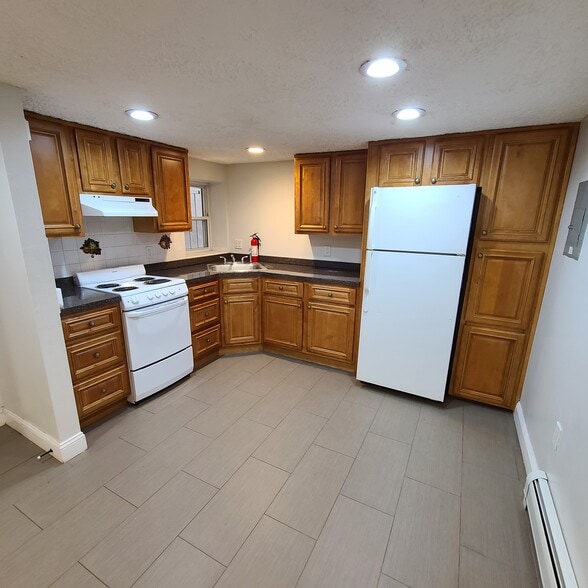 Building Photo - 242 46th St