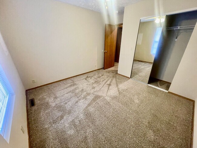 Building Photo - 4318 Penny Ct