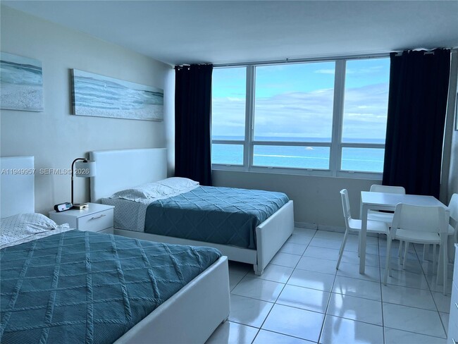 Building Photo - 5445 Collins Ave