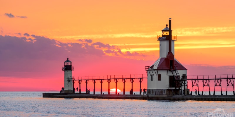 Building Photo - 2508 Lakeshore Dr