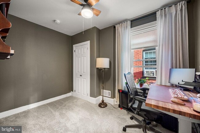 Building Photo - 538 S Adams St