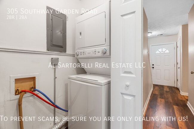 Building Photo - 305 Southway Garden Rd