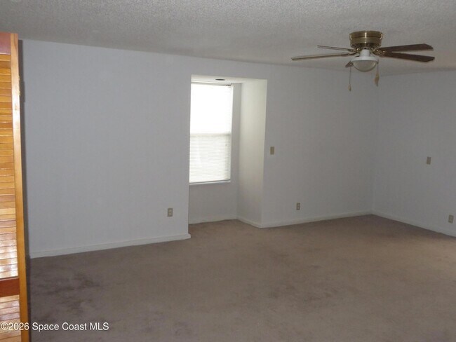 Building Photo - 1145 Horizon Ct