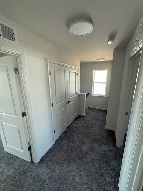 Building Photo - 50 N Conifer Dr