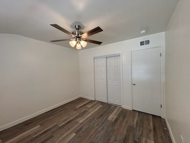 Building Photo - 5704 Wisteria Dr