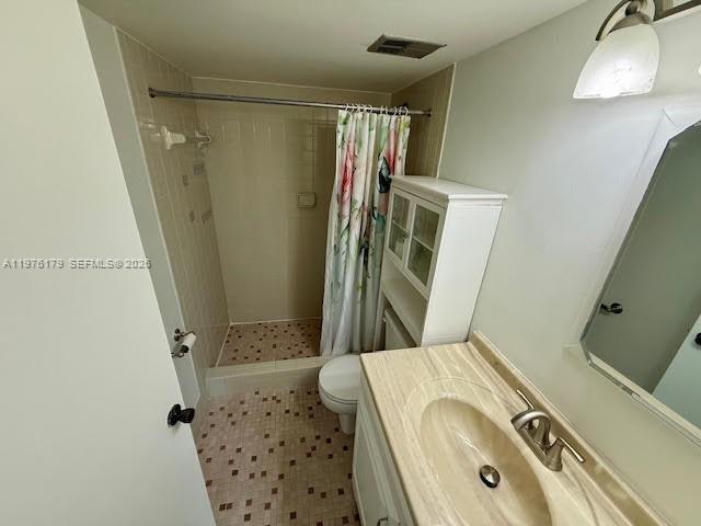 Building Photo - 1250 NE 119th St