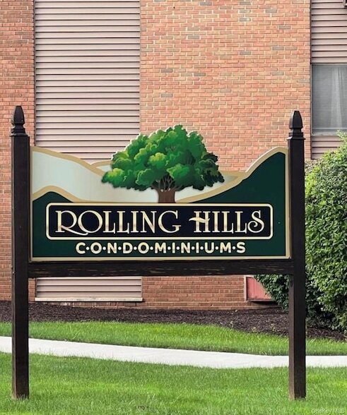 Building Photo - 42 Tanager Rd