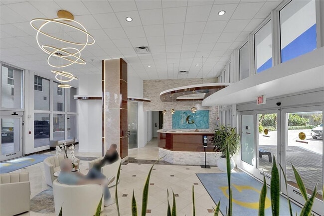 Building Photo - 4100 Galt Ocean Dr