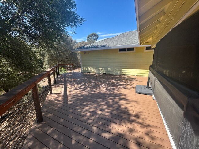 Building Photo - 10475 Gusano Way