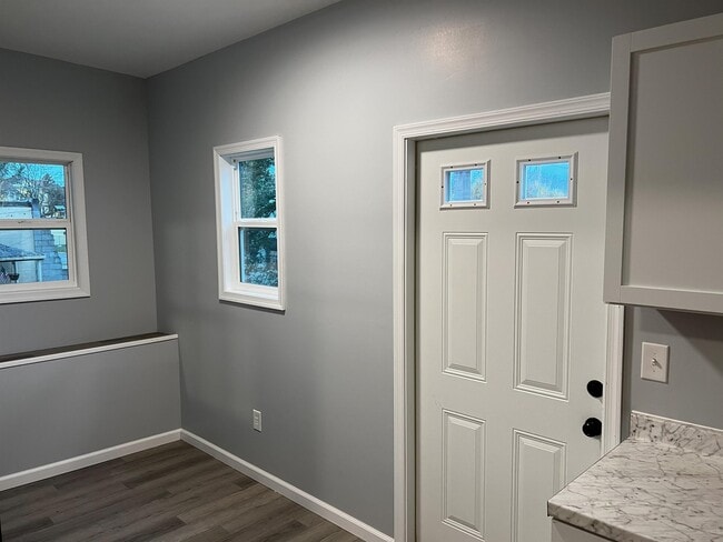 Building Photo - 328 Boyd Ave