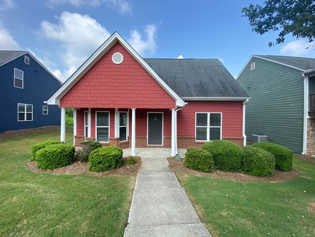 Primary Photo - BRIDGEWATER HOME WITH FENCED IN YARD! PRE-LEASING FOR AUGUST 2026!