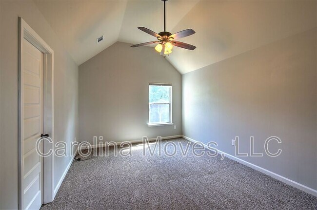 Building Photo - 209 Cameron Creek Ln