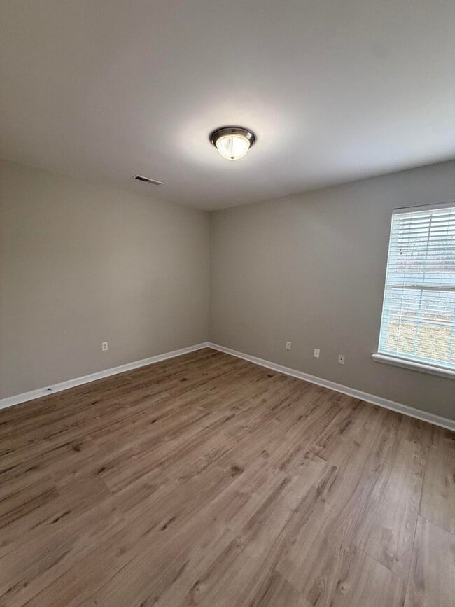 Building Photo - 157 Palmer Dr