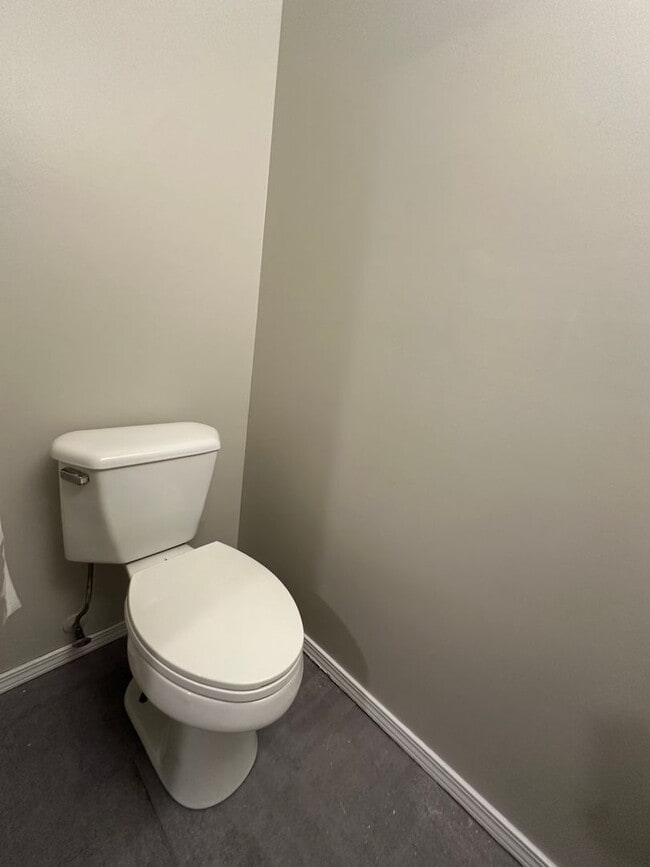 Building Photo - 3BR/2.5BA Townhome for Rent in Middletown - Recently Renovated!