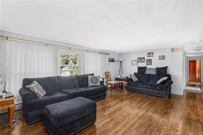 Building Photo - 27 Westwood Dr