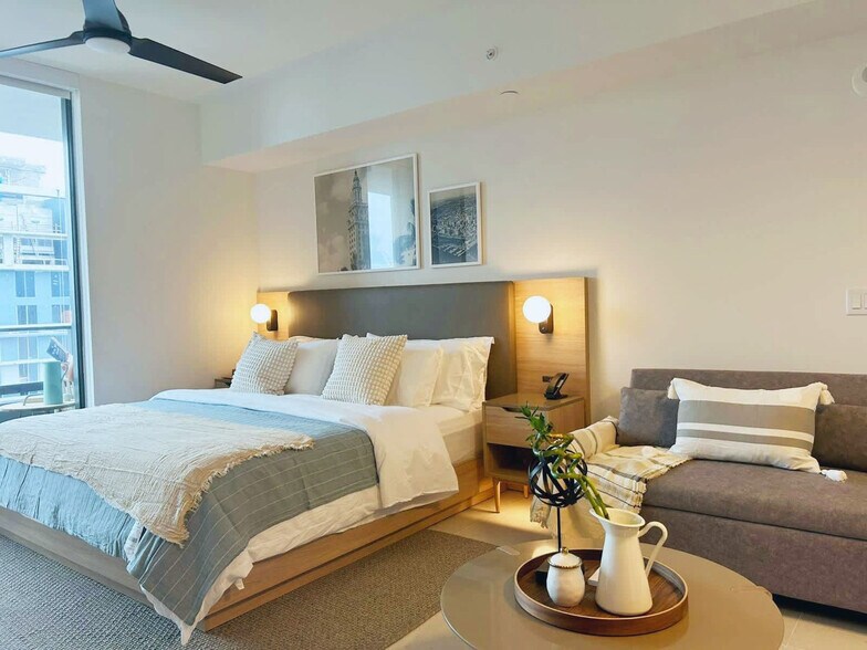 Building Photo - 159 NE 6th St