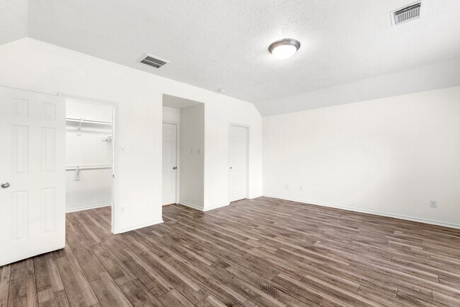 Building Photo - 8710 Thistlemoor Ln