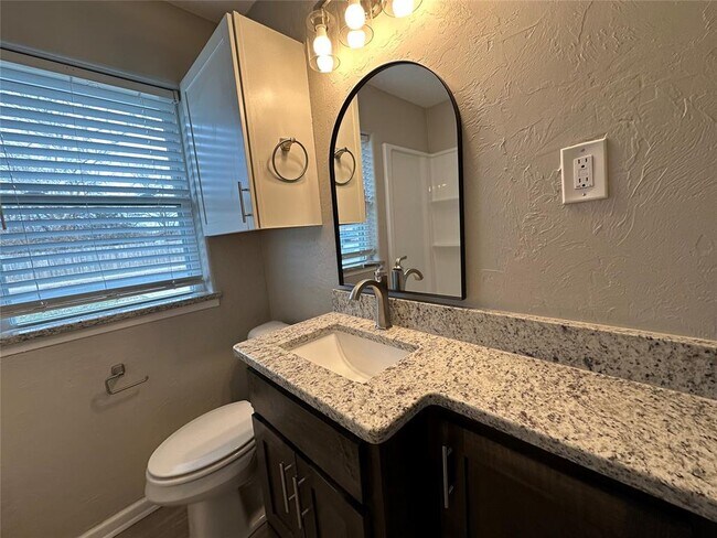 Building Photo - 1626 W Boyd St