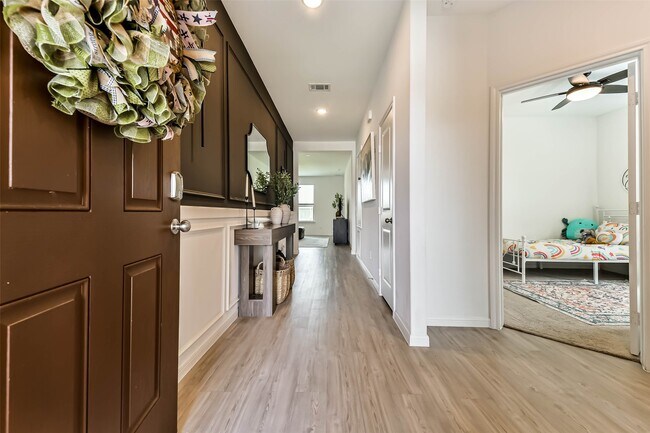 Building Photo - 339 Friesian Ct
