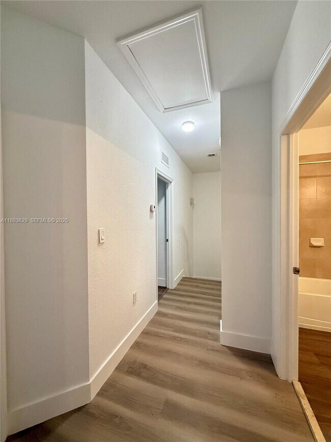 Building Photo - 8760 NW 97th Ave