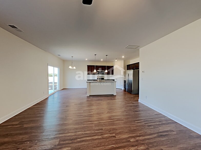 Building Photo - 1102 Amberly Wy