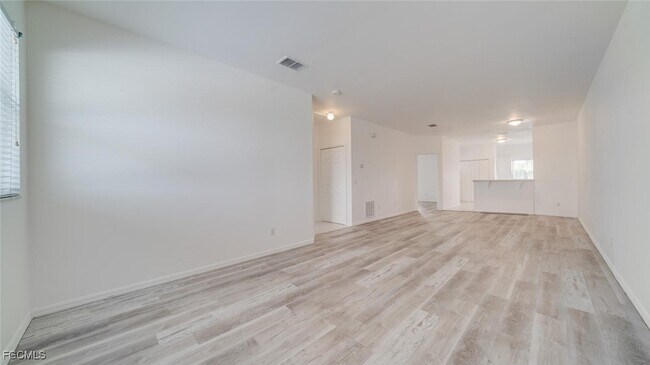 Building Photo - 5612 Rose Garden Rd