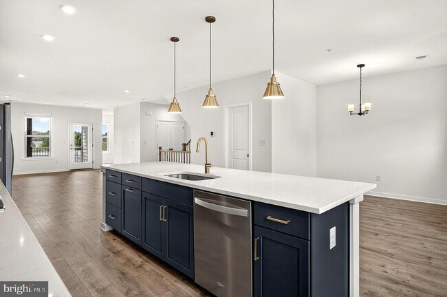 Building Photo - 20957 Bluebird Sq