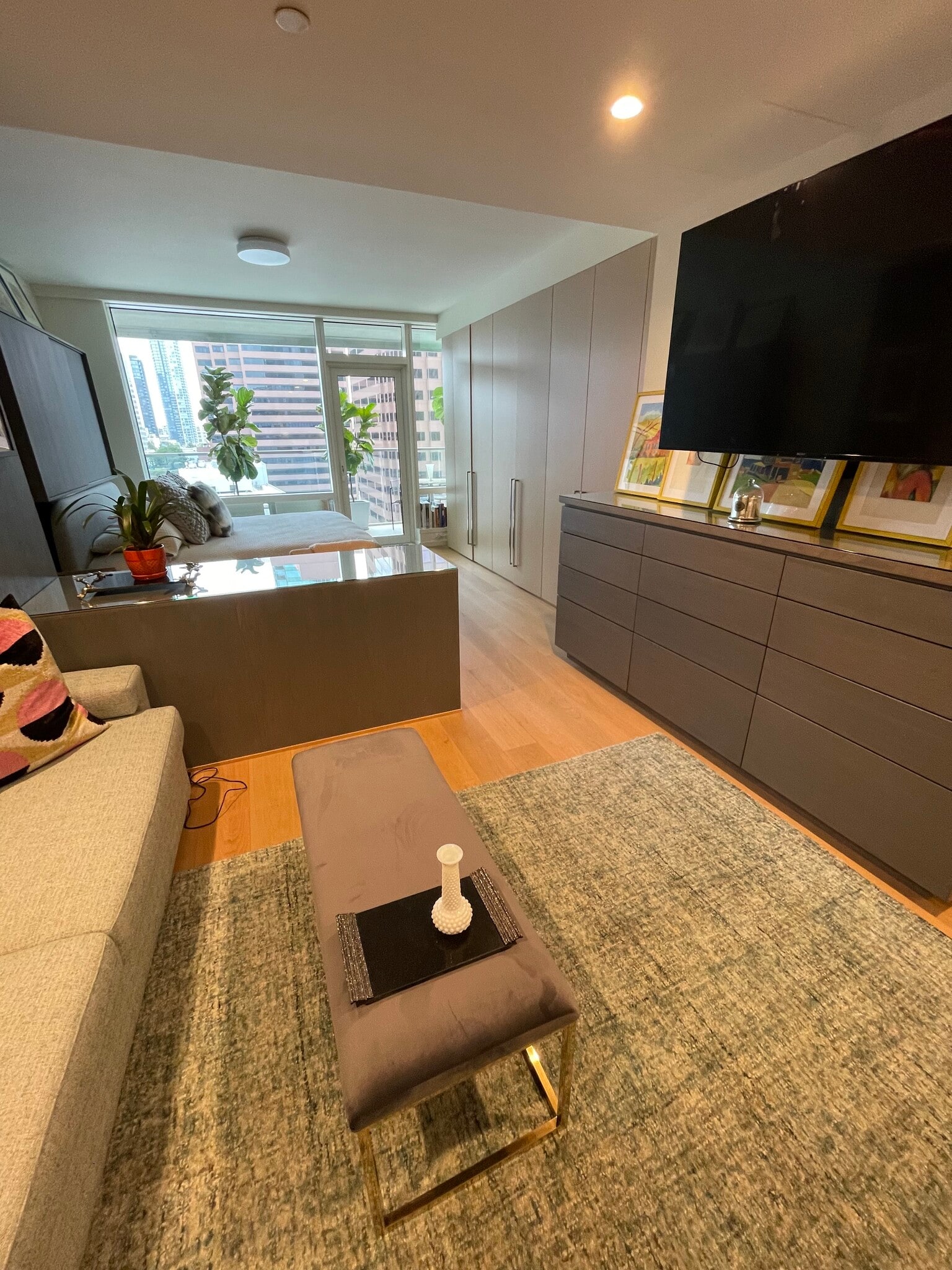 Building Photo - 877 Francisco St