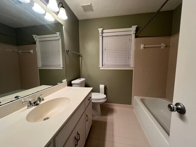 Building Photo - Home for Rent in Montgomery