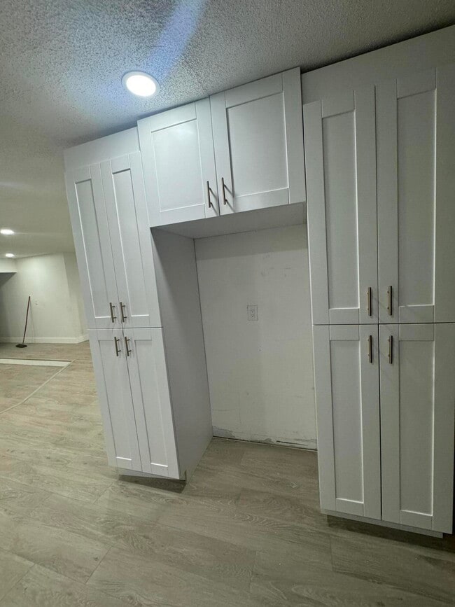 Building Photo - 6260 SW 6th St