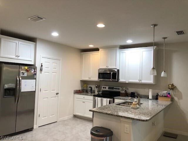 Building Photo - 12571 Laurel Cove Dr