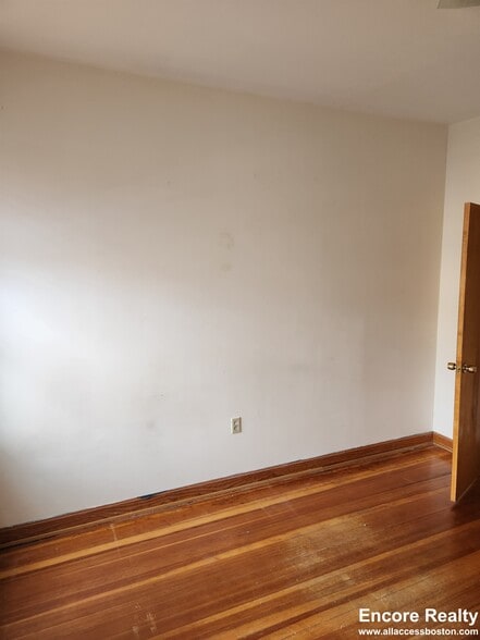 Building Photo - 369A Centre St