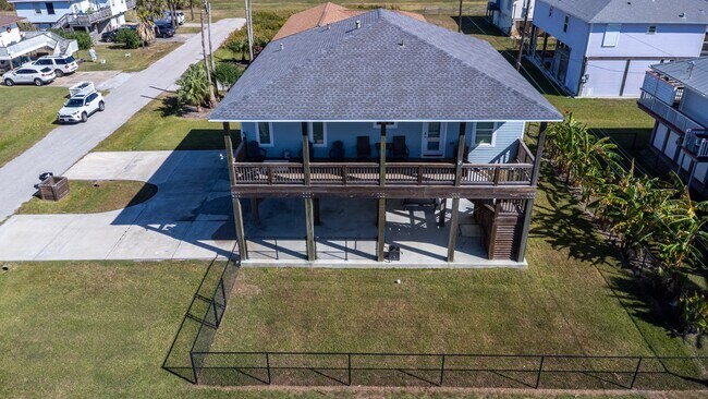 Building Photo - 16511 John Davis Rd