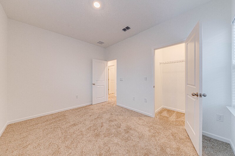 Building Photo - 4454 Davos Dr