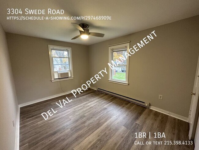 Building Photo - Newly Renovated 1-Bedroom Rear Apartment F...