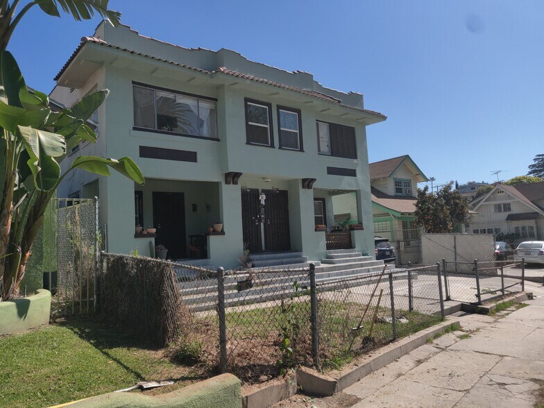 Front view of subject building - 1707 Park Ave