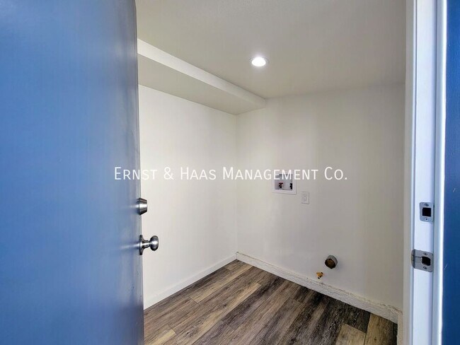 Building Photo - 3735 Cerritos Ave