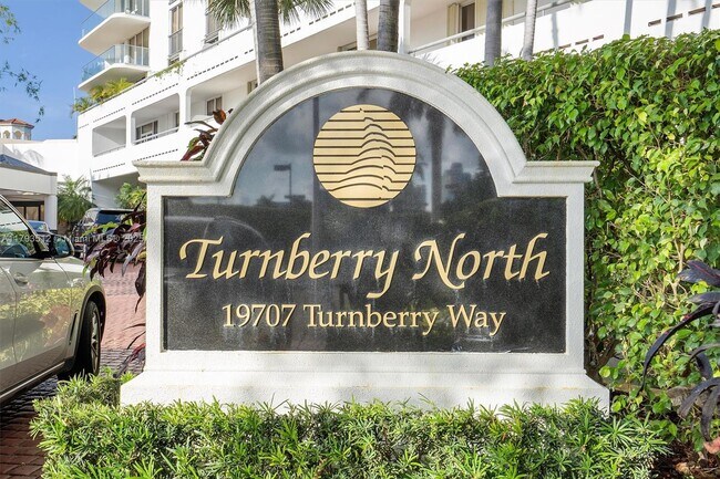 Building Photo - 19707 Turnberry Way