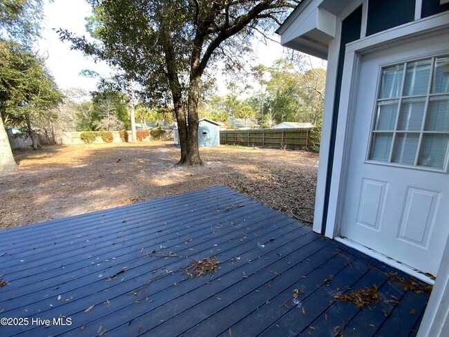 Building Photo - 314 Stuart Ave