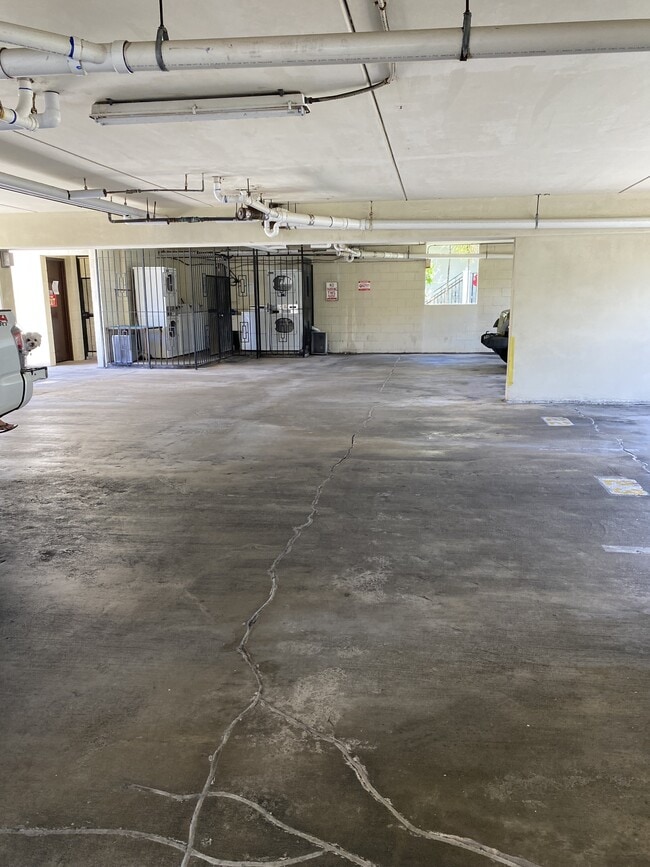 Building Photo - 2122 Lime St