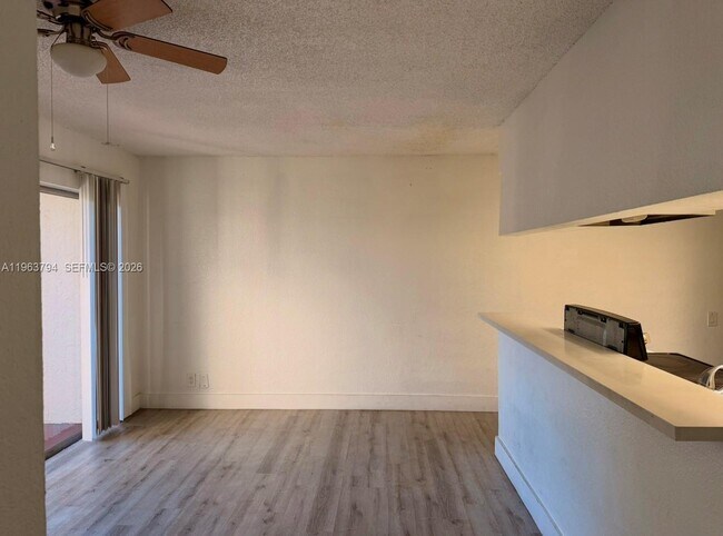 Building Photo - 4535 Treehouse Ln