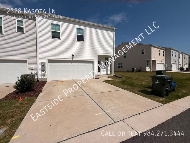 Building Photo - 2328 Kasota Ln