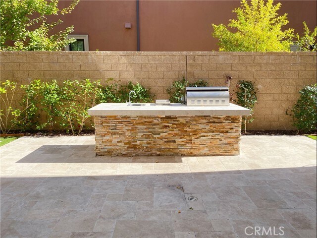 Building Photo - 109 Gardenview