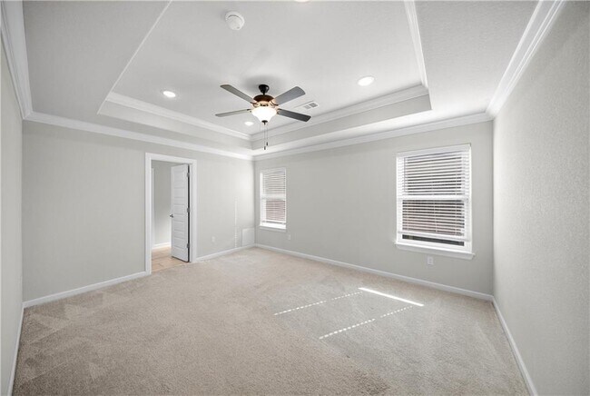 Building Photo - 440 Willow Dr