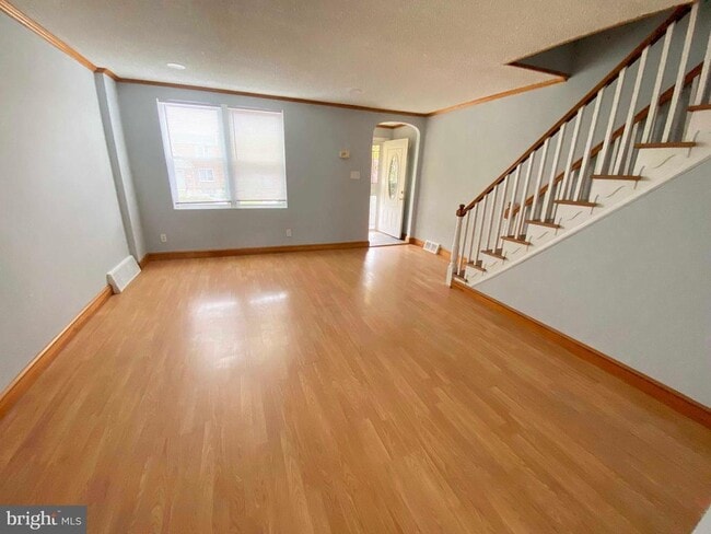 Building Photo - 6330 Leonard St