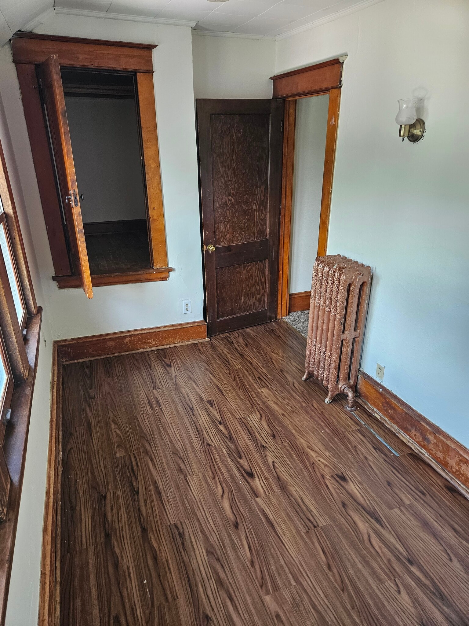 Building Photo - 3903 11th Ave S