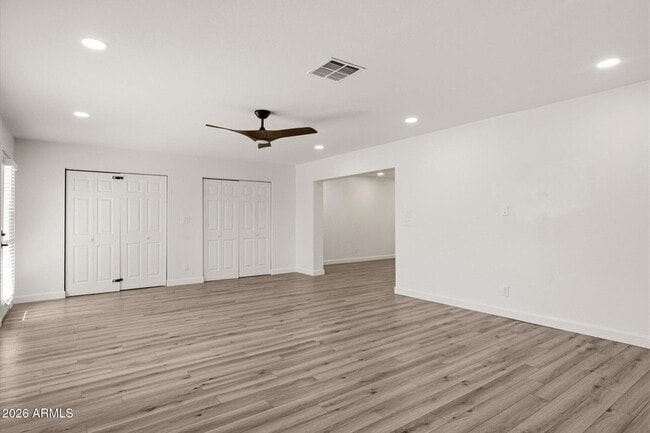 Building Photo - 2219 N 74th Pl