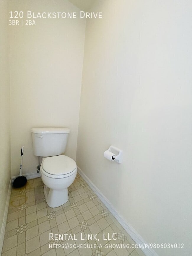 Building Photo - 120 Blackstone Dr